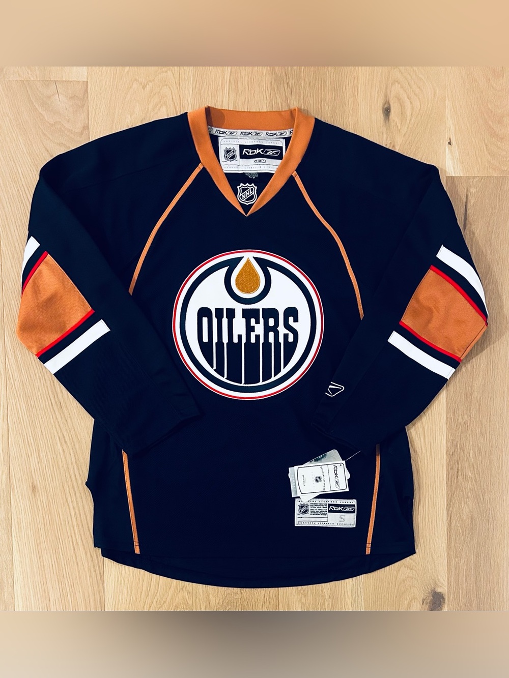NWT Reebok Edmonton Oilers Blank Back NHL Hockey Jersey - Size Small